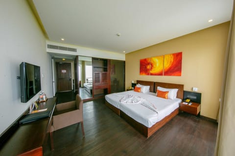 Superior Room | 1 bedroom, premium bedding, in-room safe, iron/ironing board