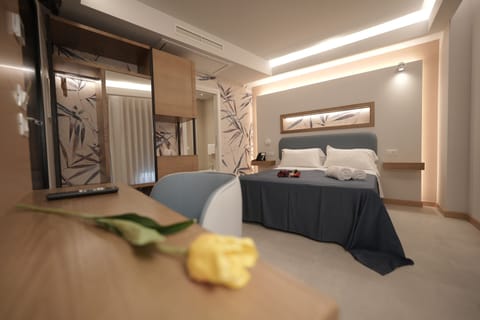 Luxury Room | Premium bedding, down comforters, minibar, in-room safe