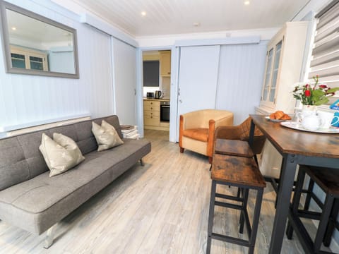 Cottage | Living area