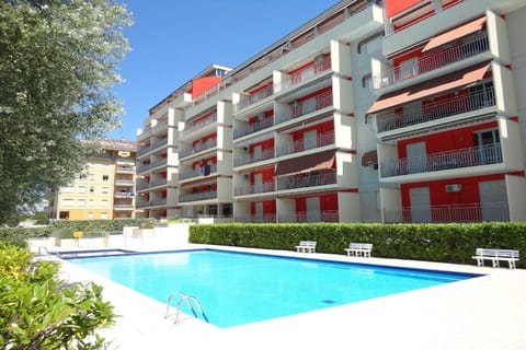 Holiday Home Swimming Pool