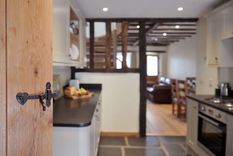 No.4 The Forge in Coniston kitchen