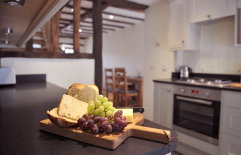 No.4 The Forge in Coniston kitchen