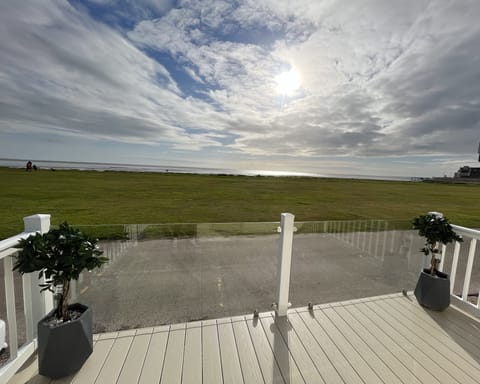 Cottage | Balcony