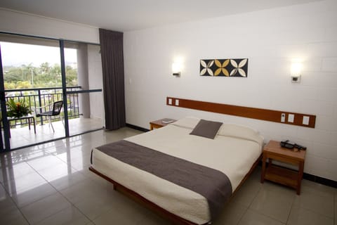 Standard Double Room | Desk, cribs/infant beds, WiFi, bed sheets