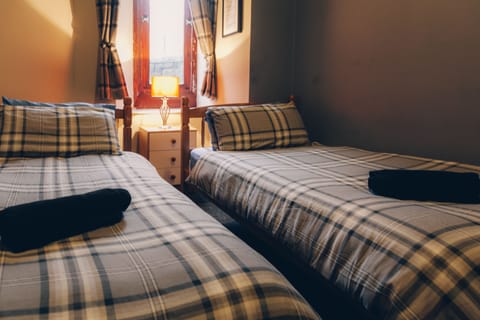 Basic Twin Room | Bed sheets