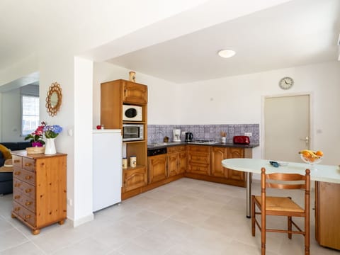 Furniture, Cabinetry, Building, Houseplant, Drawer, House, Chair, Wood, Chest Of Drawers, Kitchen