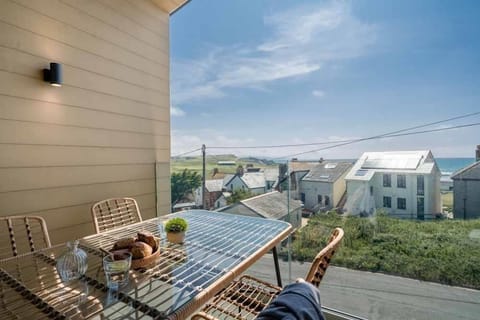 Bol Y Maer, Bude, Cornwall, self catering with Beach Retreats.