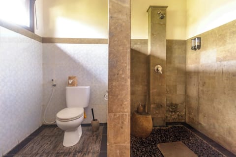 One Bedroom Villa | Bathroom shower