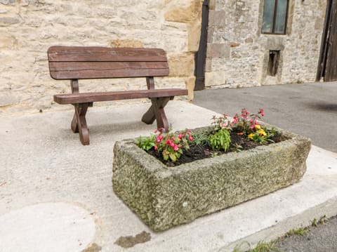 Cottage | Property grounds