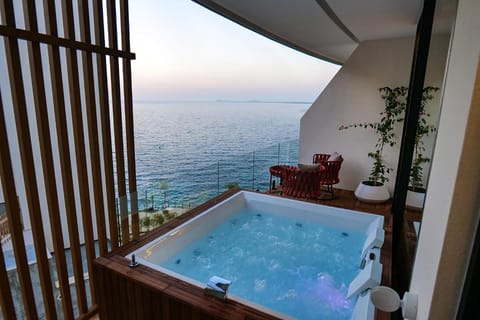 Superior Suite, Partial Sea View | Balcony