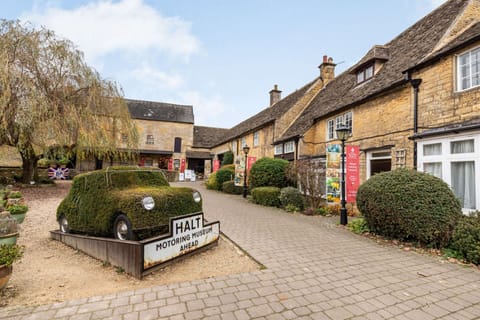 Rainbow Barns Bourton-On-The-Water - StayCotswold