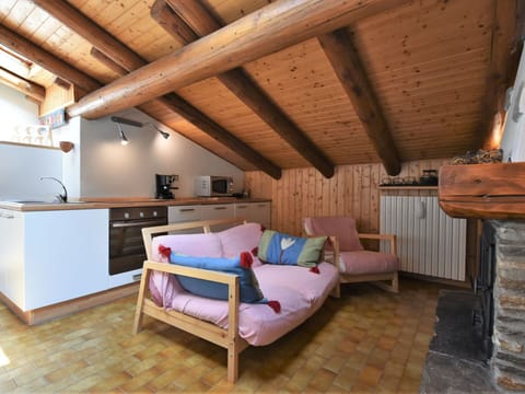 Furniture, Property, Couch, Building, Table, Wood, Lighting, Interior Design, House, Floor