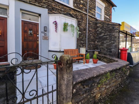 Cottage | Property grounds