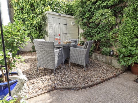 Cottage | Outdoor dining