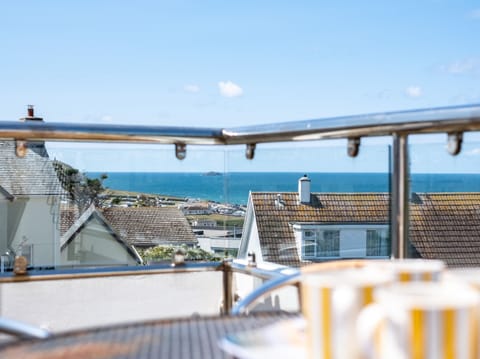 Cottage | Property grounds