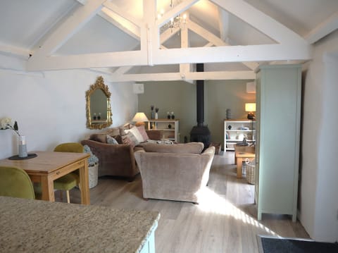 Cottage | Living area