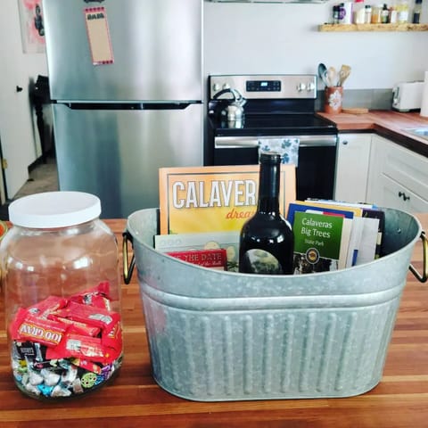 Welcome basket with local wine, coffee & goodies with fun ideas for activities.
