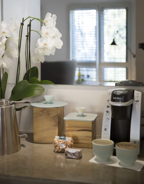 Frette Italian sheets, down comforters, in-room safe, iron/ironing board