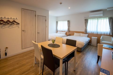 Deluxe Twin Room (check-in is not available after 11PM) | Free WiFi, bed sheets
