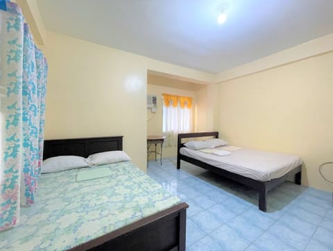 Family Room | Free WiFi, bed sheets