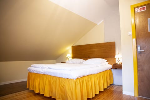 Comfort Double Room | Individually decorated, free WiFi, bed sheets