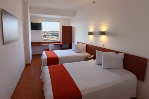 Superior Double Room | Desk, free WiFi, bed sheets
