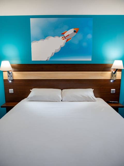 Standard Double Room | Desk, free WiFi, alarm clocks