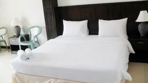 Rollaway beds, free WiFi