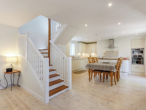 Open plan living space | Willow Cottage - Courtyard Cottages, Inverness