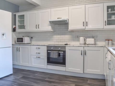 Kitchen | Huddersfield House, Huddersfield