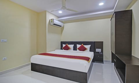 Executive Room | Premium bedding, down comforters, pillowtop beds, free WiFi