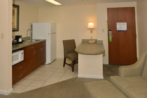 Suite, 1 Bedroom, Non Smoking | In-room safe, blackout drapes, free cribs/infant beds, rollaway beds