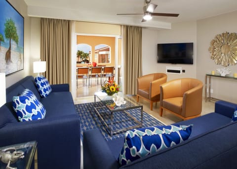 Suite, 1 Bedroom | Premium bedding, in-room safe, blackout drapes, iron/ironing board