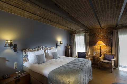 Premium Room | Premium bedding, in-room safe, individually decorated, free WiFi