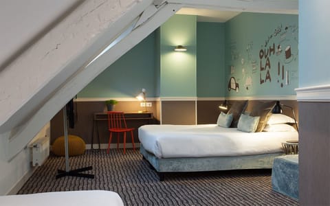 Room - Sacre Coeur View | In-room safe, individually decorated, individually furnished, desk