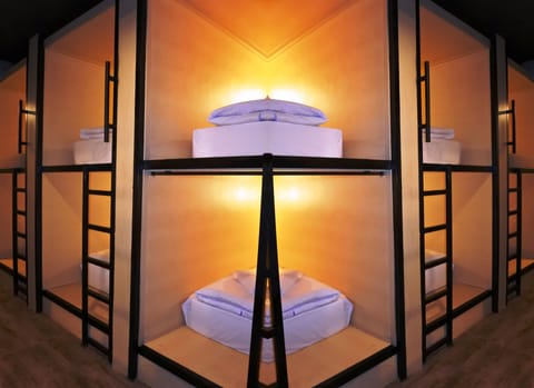 Shared Dormitory, Mixed Dorm | In-room safe, free WiFi, bed sheets