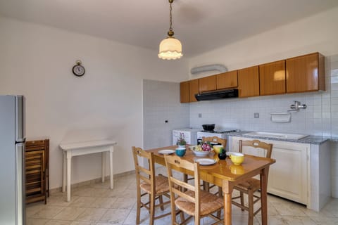 Family Apartment, 2 Bedrooms (Ca Di Mamma) | Dining