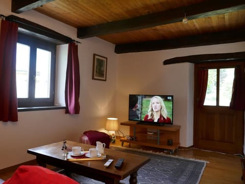 Property, Furniture, Window, Table, Building, Wood, Shade, Lighting, Living Room, Comfort