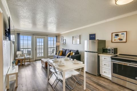 Condo, Multiple Beds, Balcony, Ocean View (8301 - No Pets Allowed) | Private kitchen | Fridge, microwave, stovetop, dishwasher