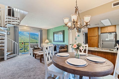 Condo, Multiple Beds, Balcony, Mountain View (#C302) | Dining