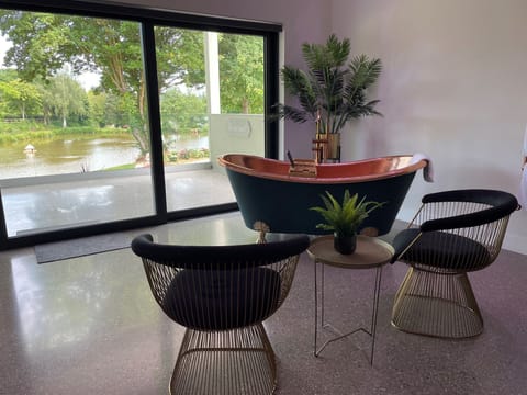 Freestanding Bath, Lake View-No.6