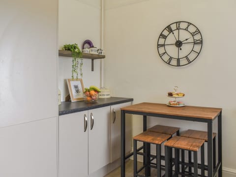 Kitchen/diner | Britannic Chambers Apartment, Blaenau Ffestiniog