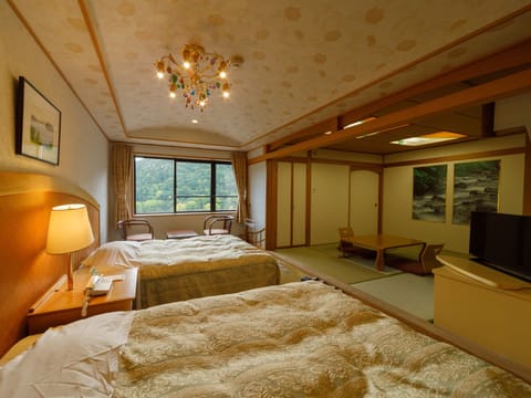 Japanese Western Style Room Non-Smoking | Down comforters, in-room safe, free WiFi, bed sheets