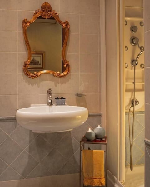 Free toiletries, hair dryer, bidet, towels