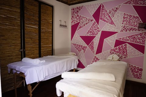 Family Villa | Massage in accommodation