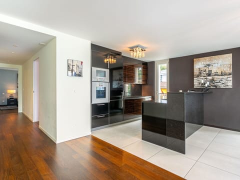 Picture Frame, Wood, Hall, Interior Design, Building, Living Room, Flooring, Real Estate, Hardwood