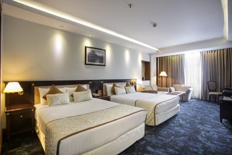 Premium Twin Room | Premium bedding, minibar, in-room safe, desk