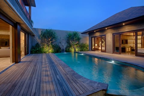 PRESIDENTIAL Three Bedroom Private Pool Villa | Garden view