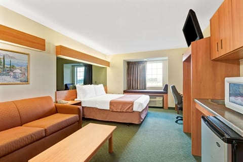 Suite, 1 Queen Bed, Accessible, Non Smoking | Desk, blackout drapes, iron/ironing board, free WiFi