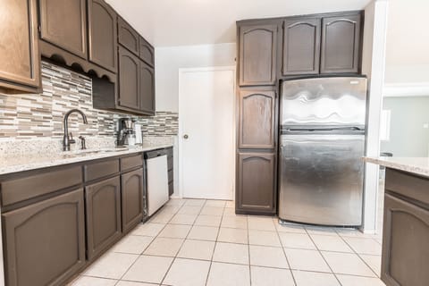 Very spacious kitchen!!